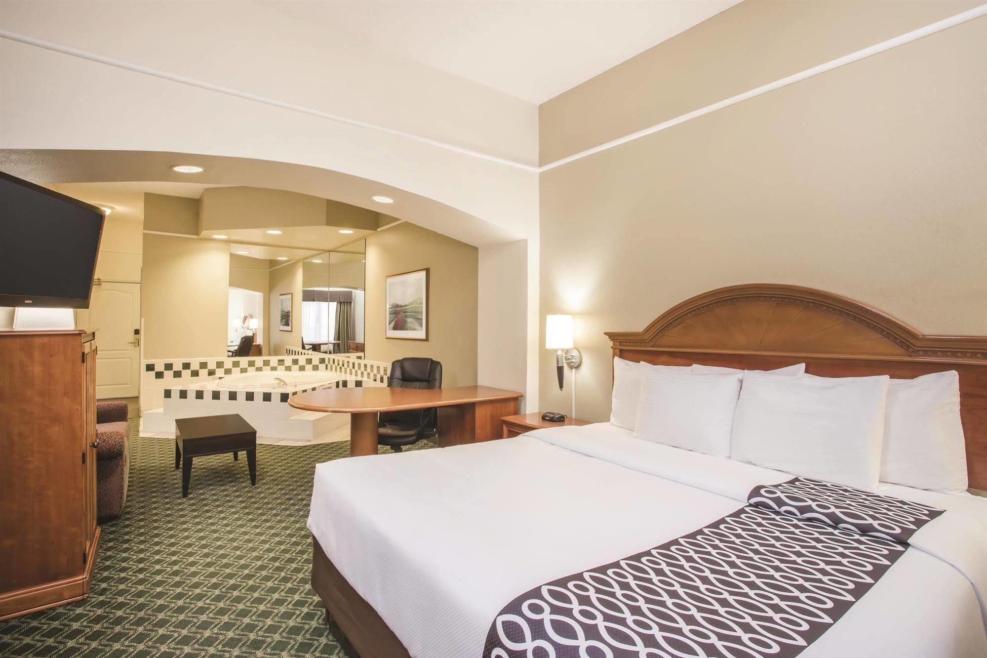 La Quinta By Wyndham Atlanta Stockbridge Hotel Ngoại thất bức ảnh